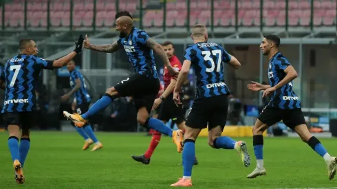 Alexis y Vidal quieren ir a octavos de Champions