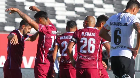 La Serena ratificó su alza y enterró otro poco a Colo Colo.