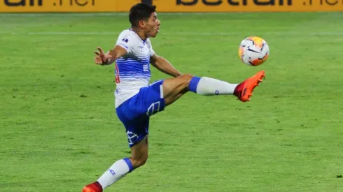 Universidad Católica va por la semifinal de la Copa Sudamericana ante Vélez Sarsfield, en la ida en Argentina.
