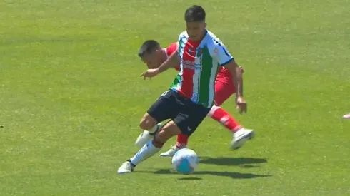 Vilches intentó salir jugando, pero se equivocó feo y abrió la goleada de Palestino