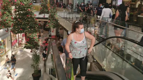 Varios malls extienden sus horarios de atención