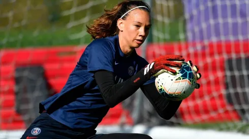 Tiane Endler se llena reconocimientos en el mundo, una vez más.