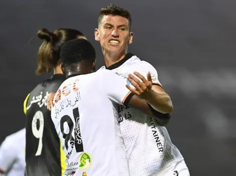 Gol de Lichnovsky en Arabia Saudita casi termina en pelea