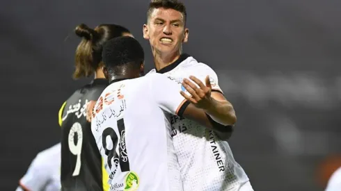 Gol de Lichnovsky para Al Shabab y casi pelea en Arabia Saudita.