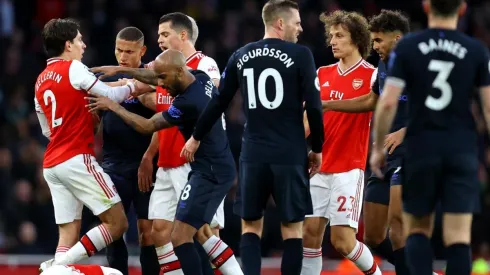 Arsenal debe sumar puntos si es que no se quiere preocupar del descenso.