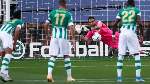 Claudio Bravo quiere a volver a celebrar en La Liga.