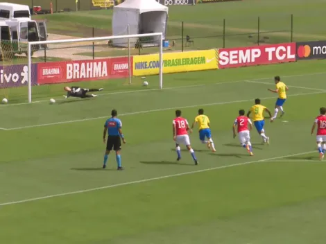 El penal atajado por Juan José Echave a Brasil