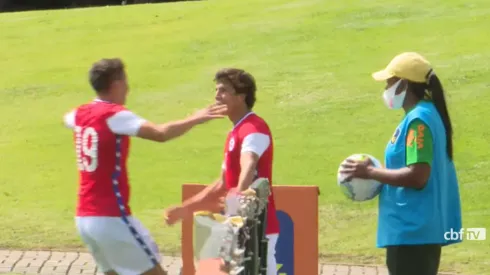 Gonzalo Tapia celebra su gol frente a Brasil sub 20.