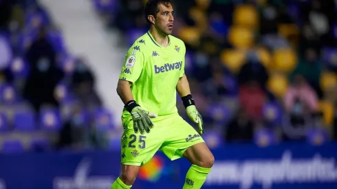 Bravo se prepara para un nuevo partido en La Liga.