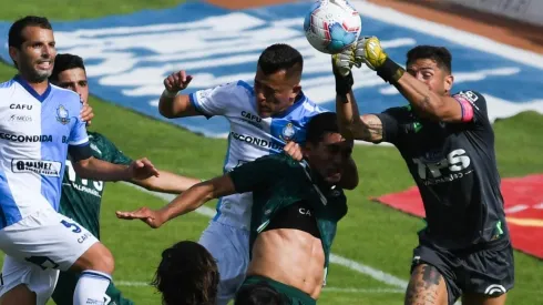 Antofagasta y Santiago Wanderers empataron en un duro encuentro