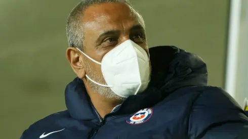 Milad llamó al autocuidado de los futbolistas luego que Curicó se fuera a cuarentena total.