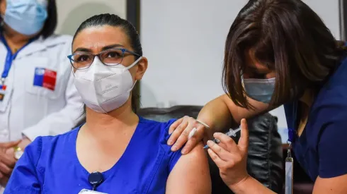 Los expertos llaman a la tranquilidad sobre la efectiva de la vacuna y la nueva cepa.