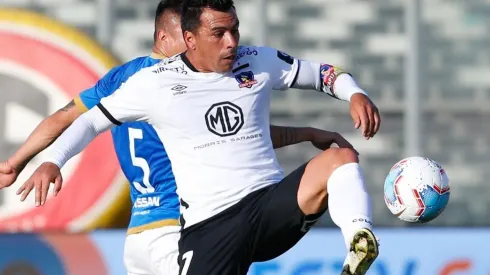 Esteban Paredes avisa que volvió a entrenar en Colo Colo.