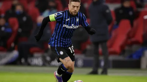 Papu Gómez lanzó un premio que no era muy simpático.