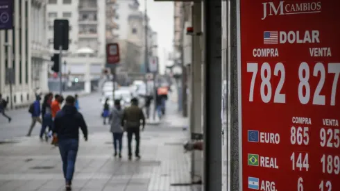 Precio del dólar va a la baja