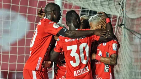 América de Cali es campeón en Colombia y baja la estrella 15.