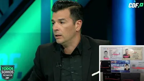 La cédula, tarjetas bancarias y credencial ANFP de González fueron publicadas en Facebook.