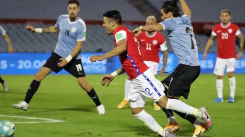 Nicolás Díaz enfrentando a Uruguay en el Centenario