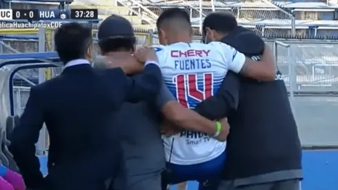 Florentín consoló a Fuentes tras su lesión.