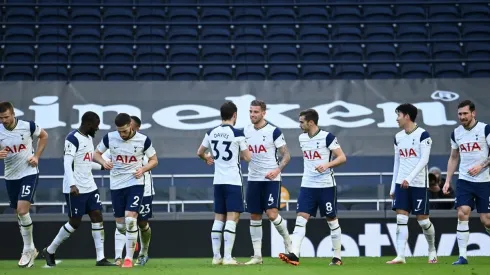 Tottenham quiere asegurar su paso a la final. Manchester United y Manchester City luchan por el otro cupo.