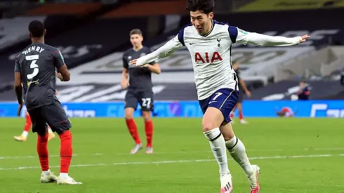 Golazo de Son Heung-Min en la clasificación del Tottenham a la final de la Carabao Cup.