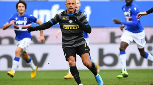 Prensa italiana le cobra el penal perdido a Alexis Sánchez.