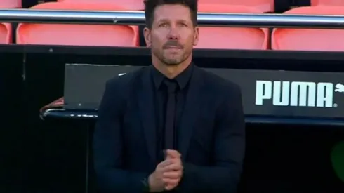 Diego Simeone en el banco del Atlético Madrid