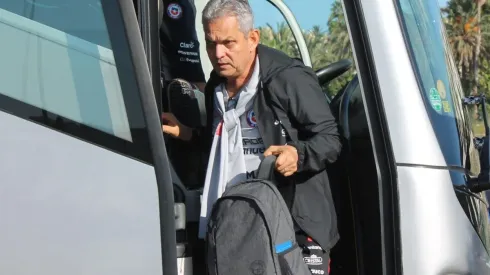 Rueda, ex DT de la selección chilena a espera del anuncio de Colombia.