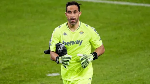 El chileno asoma como titular ya totalmente recuperado de sus lesiones.