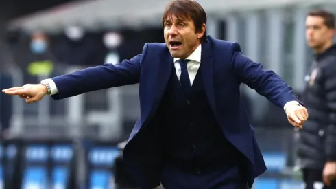 Antonio Conte valoró positivamente el partido de Arturo Vidal en el Inter ante ROma.