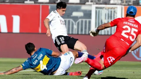 Mouche marcó el único gol de Colo Colo ante Everton