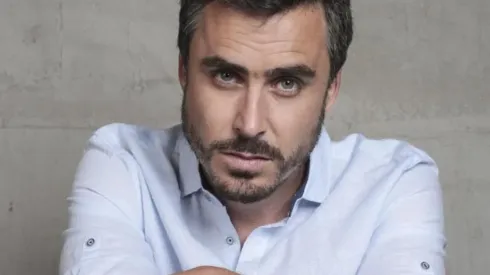 Nicolás Oyarzún ahora es uno de los protagonistas de la nueva teleserie de Mega "Edificio Corona".