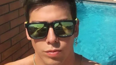 En sus redes sociales el joven compartió sus planes para el verano