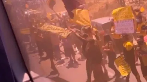 Cientos de hinchas le dieron lindo recibimiento a Coquimbo Unido