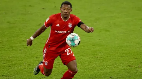 Sigue la novela de Alaba