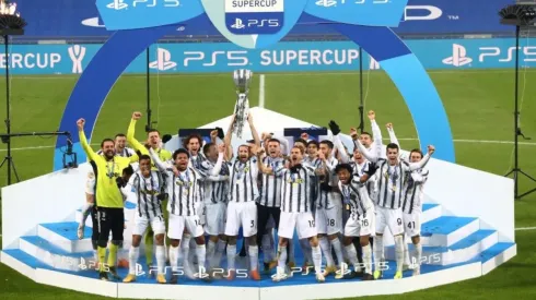 Juventus suma su novena Supercopa de Italia.