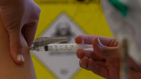 La Vacuna Sinovac ya fue aprobada en Brasil y tiene varios estudios, incluyendo Chile.