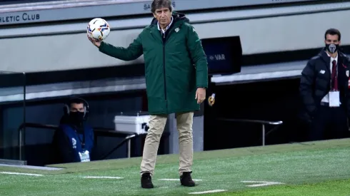 El técnico chileno empieza a respirar en España.