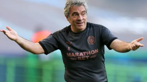 Juanma Lillo, asistente de Pep Guardiola en el Manchester City, asoma como candidato firme a la Roja.