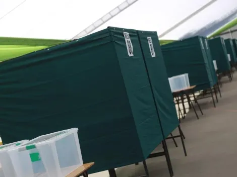 Servel declara inadmisible candidaturas asociadas a Felices y Forrados