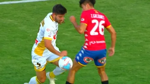 Palacios anotaba, pero en la previa el balón le dio en la mano y todo quedó anulado