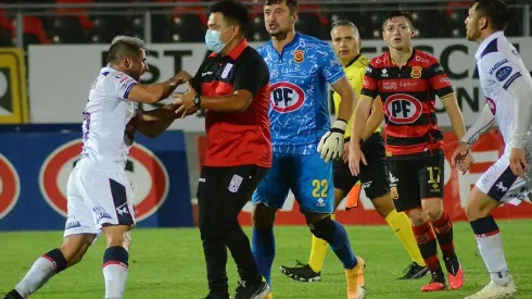 Peric se peleó con Fuenzalida en el final del partido