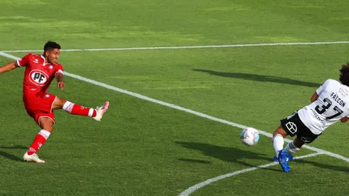 El gol de Jeisson Vargas a Colo Colo
