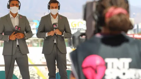 El calendario del fútbol chileno para 2021 incluye la disputa de dos ediciones de la Copa Chile y la Supercopa (2020 y 2021), además del Campeonato Nacional 2021.