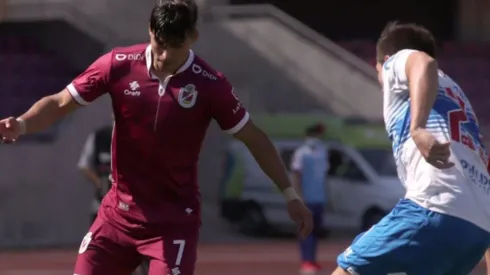 La Serena se complica de nuevo con el descenso y la UC retoma su camino al tri.