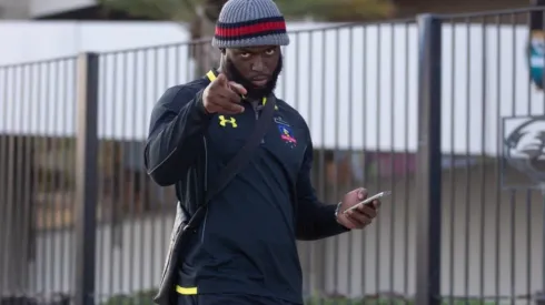 Leonard Fournette lució la indumentaria de Colo Colo hace dos años y anoche fue el héroe del Super Bowl de la NFL