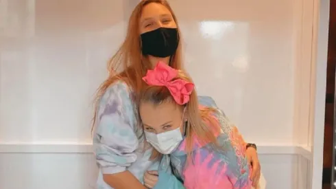 La bailarina presentó a su novia a través de Instagram.