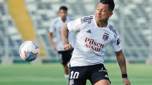 Valencia o Fernández la duda de Quinteros en Colo Colo para enfrentar a O'Higgins.