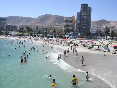 Conoce si puedes salir de vacaciones si tu comuna está en etapa 2