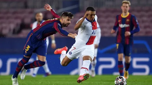 Kylian Mbappé se exhibió en el Camp Nou.